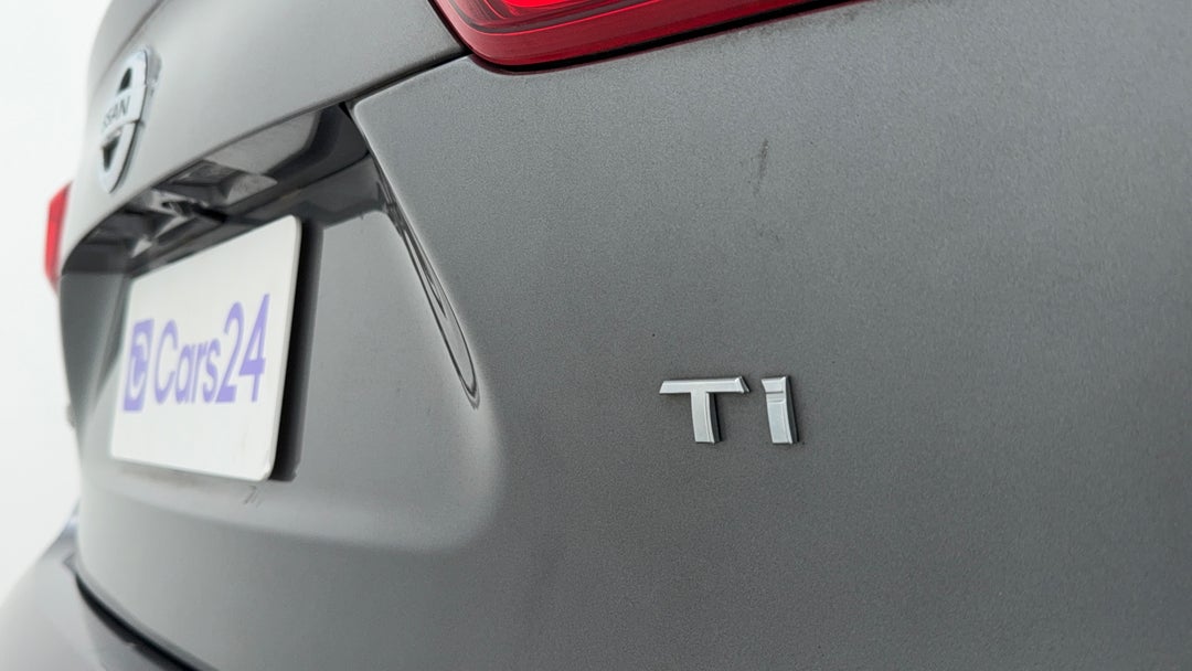 Badge (Boot Right Side)