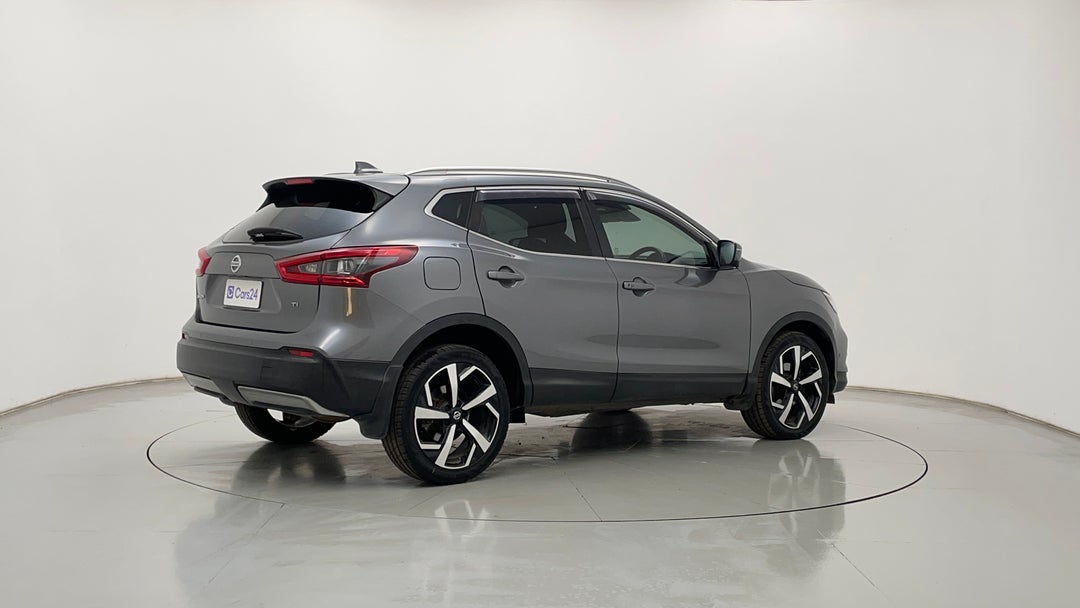 Right Back Diagonal (45- Degree) View