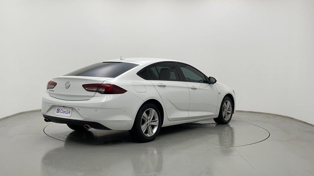 Right Back Diagonal (45- Degree) View