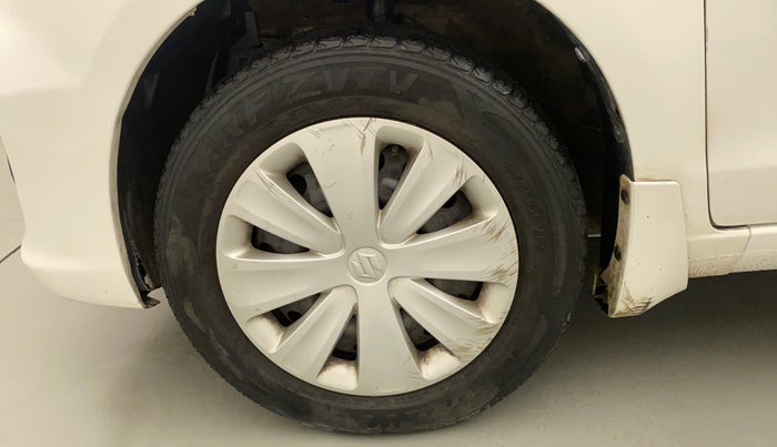 2016 Maruti Ertiga VXI CNG, CNG, Manual, 43,629 km, Left Front Wheel