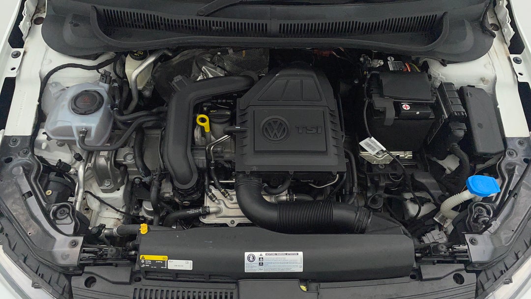 2018 Volkswagen Polo 70tsi Trendline, Automatic, 72130 km, Open Bonnet (Engine)