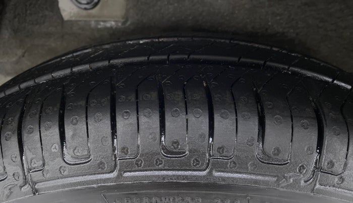 2012 Hyundai i10 SPORTZ 1.2, Petrol, Manual, 48,248 km, Right Rear Tyre Tread