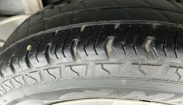 2018 Maruti Alto 800 LXI, Petrol, Manual, 36,509 km, Left Rear Tyre Tread