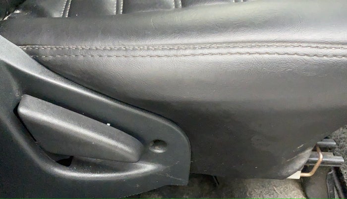2019 Datsun Go Plus T, Petrol, Manual, 86,237 km, Driver Side Adjustment Panel