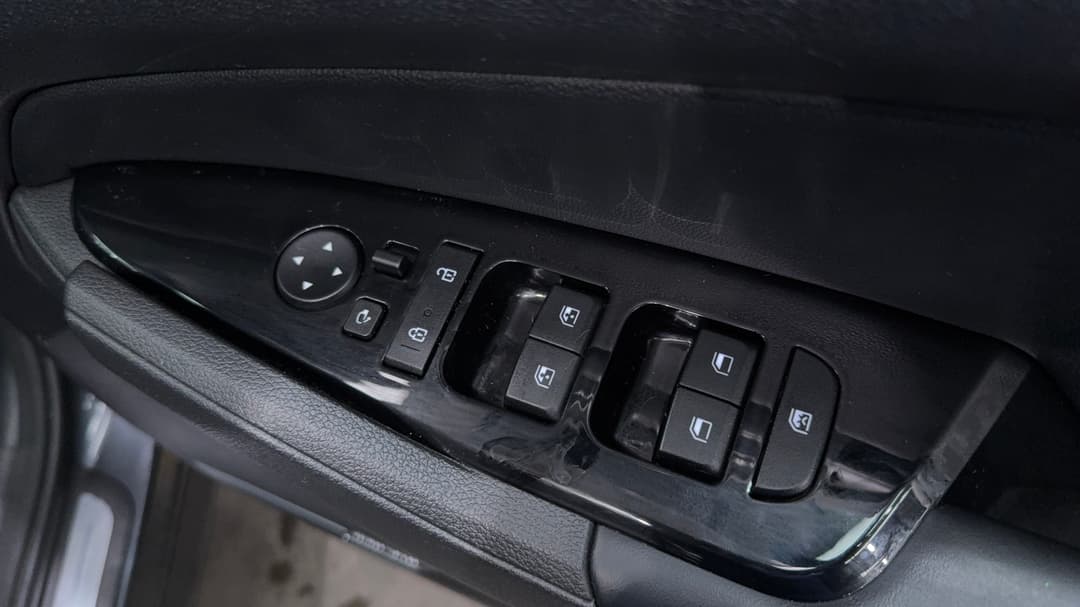 2022 Kia Sportage Gt-line (AWD), Automatic, 76421 km, Drivers Side Door Panel Controls