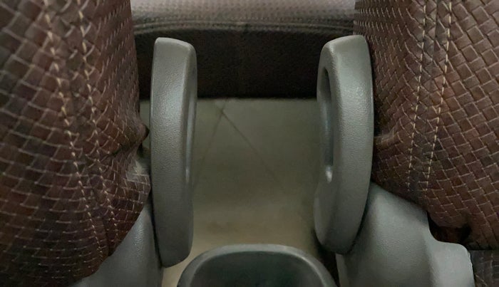 2011 Hyundai i10 MAGNA 1.2, Petrol, Manual, 95,610 km, Driver Side Adjustment Panel