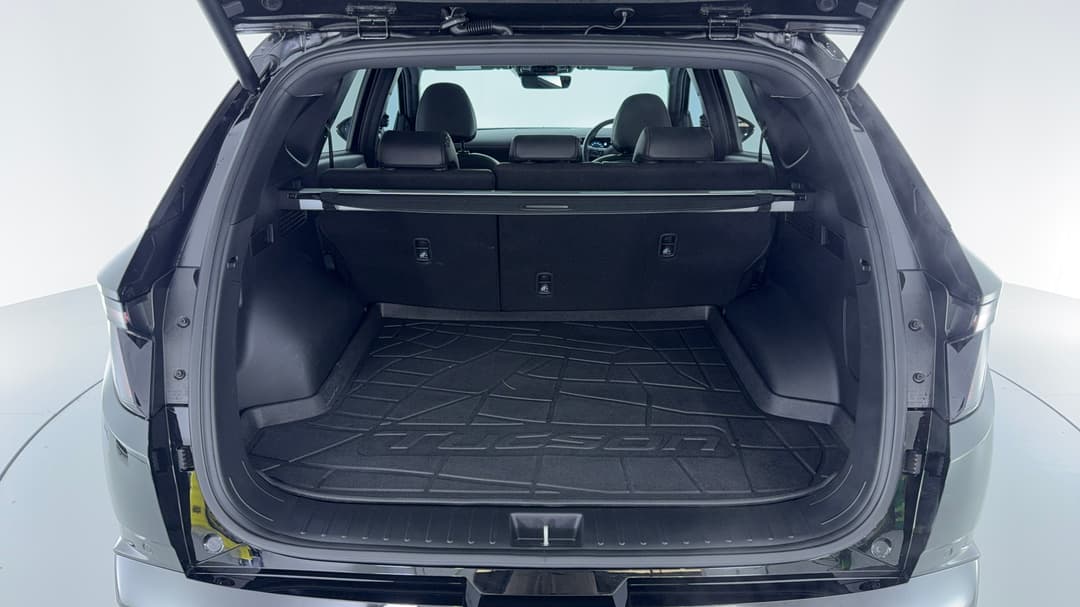 2025 Hyundai Tucson Premium N Line (AWD), Automatic, 17999 km, Boot Inside View