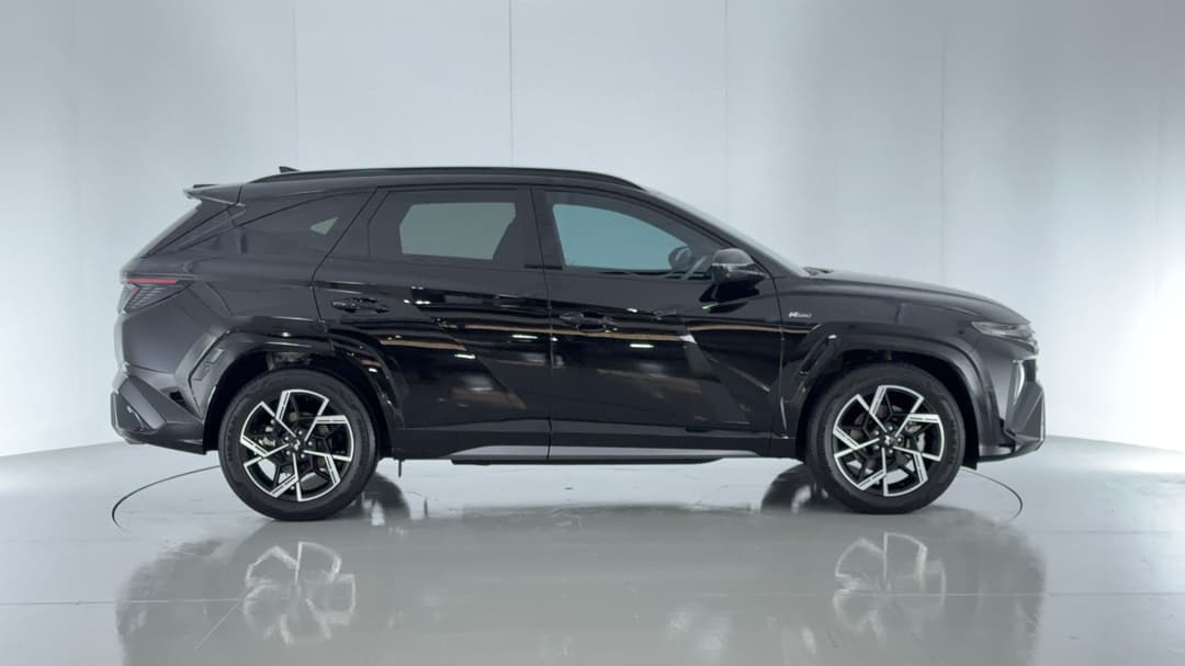 2025 Hyundai Tucson Premium N Line (AWD), Automatic, 17999 km, Right Side View
