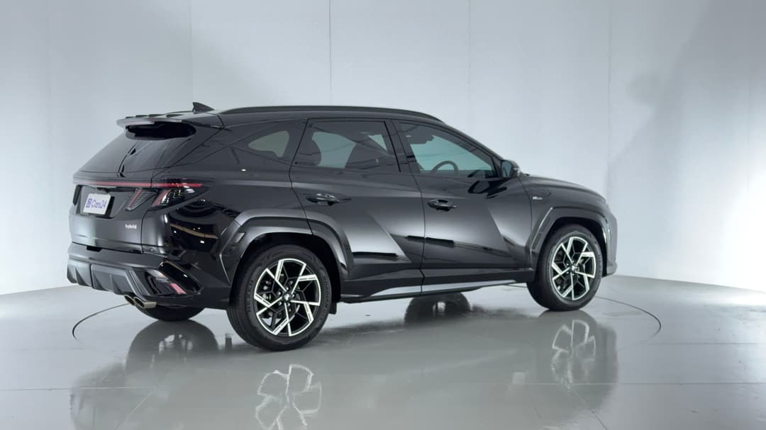 2025 Hyundai Tucson Premium N Line (AWD), Automatic, 17999 km, Right Back Diagonal (45- Degree) View