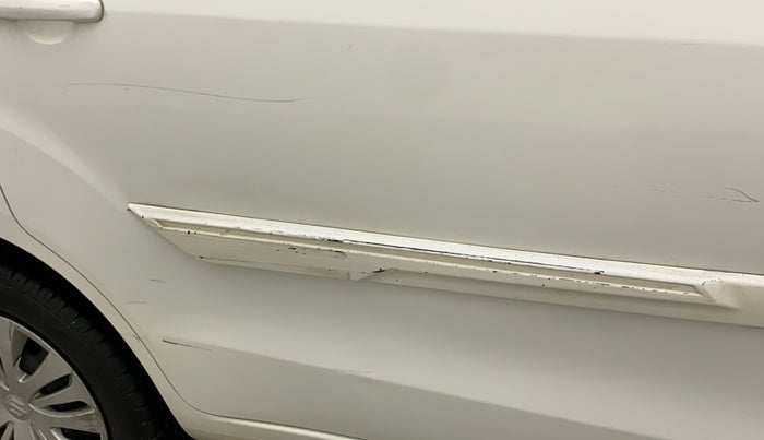 2013 Maruti Ertiga ZXI, Petrol, Manual, 77,326 km, Right rear door - Slightly dented