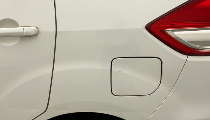 2013 Maruti Ertiga ZXI, Petrol, Manual, 77,326 km, Left quarter panel - Paint has minor damage