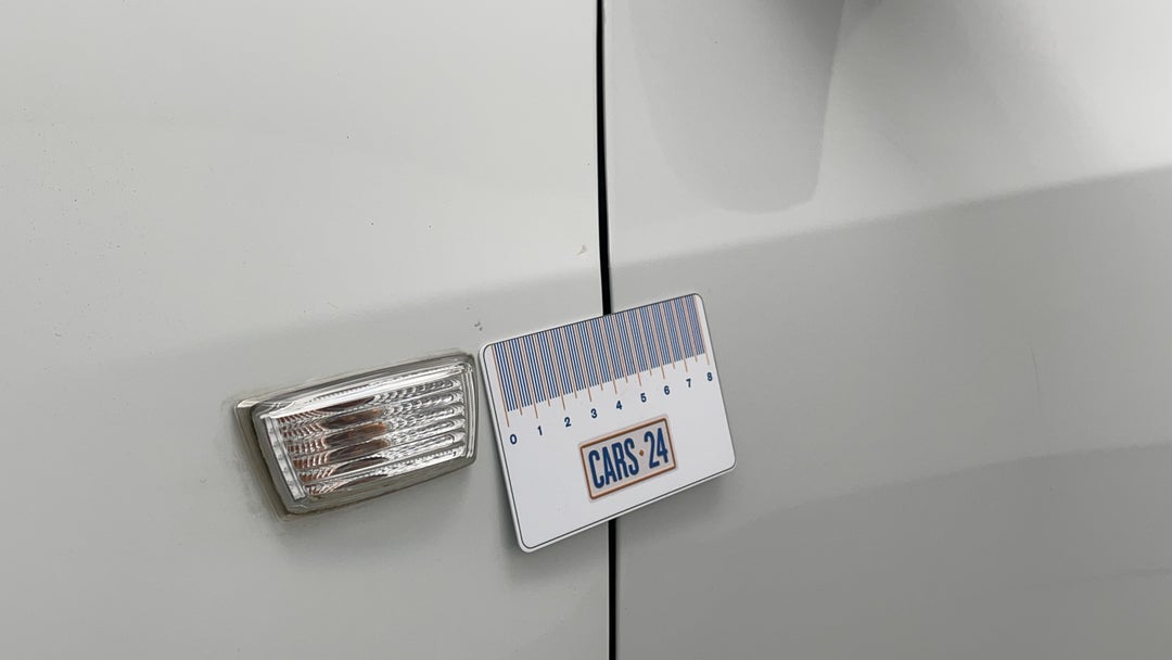 Quarter Panel Front LHS Guard Dent