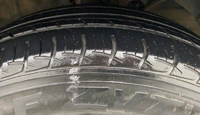 2017 Maruti Baleno DELTA 1.2 K12, Petrol, Manual, 24,917 km, Right Front Tyre Tread