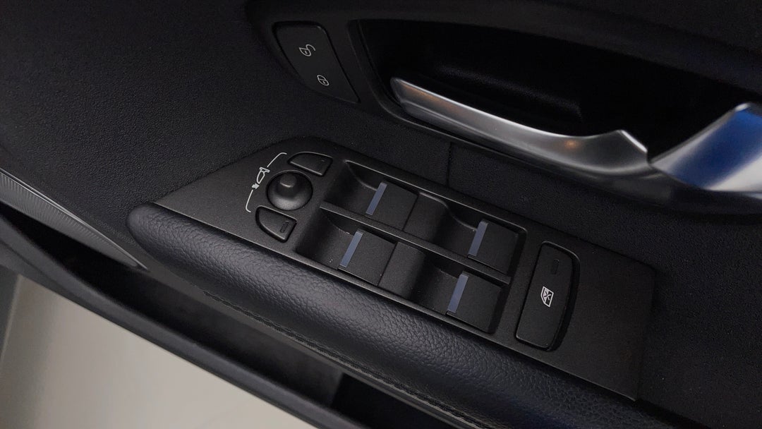 Drivers Side Door Panel Controls