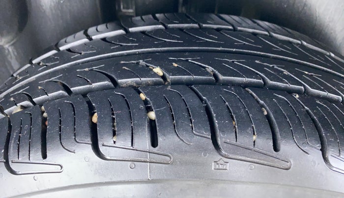2014 Volkswagen Polo HIGHLINE1.2L PETROL, Petrol, Manual, 45,966 km, Right Rear Tyre Tread