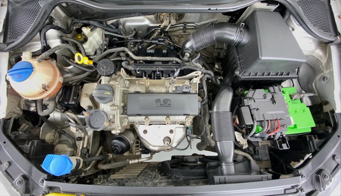 2014 Volkswagen Polo HIGHLINE1.2L PETROL, Petrol, Manual, 45,966 km, Open Bonet