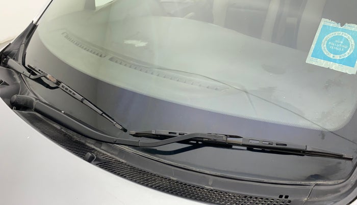 2011 Hyundai i10 MAGNA 1.2, Petrol, Manual, 41,390 km, Front windshield - Wiper Blade Broken/Rusted