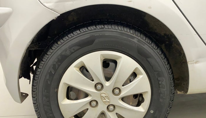 2011 Hyundai i10 MAGNA 1.2, Petrol, Manual, 41,390 km, Right quarter panel - Lining has minor damage