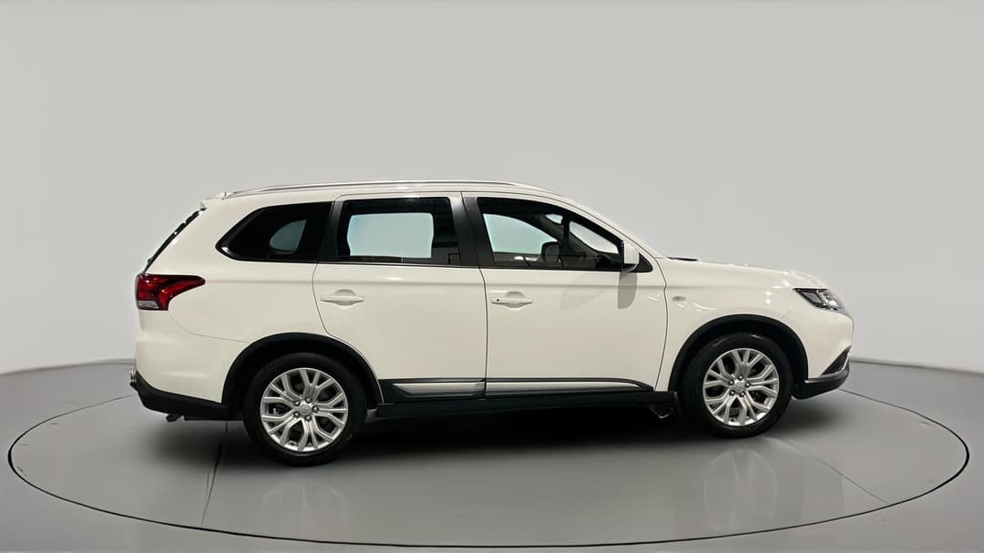 2019 Mitsubishi Outlander Es 7 Seat (2WD), Automatic, 113073 km, Right Side View