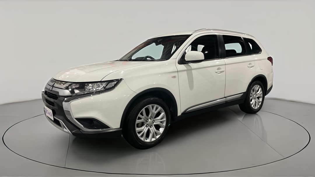 2019 Mitsubishi Outlander Es 7 Seat (2WD), Automatic, 113073 km, Left Front Diagonal (45- Degree) View