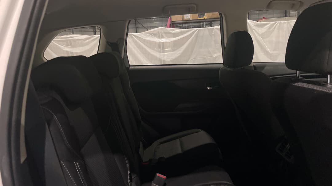 2019 Mitsubishi Outlander Es 7 Seat (2WD), Automatic, 113073 km, Right Side Rear Door Cabin View