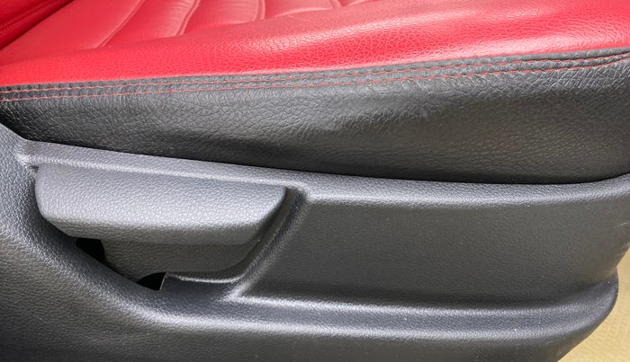 2018 Hyundai Eon ERA PLUS, Petrol, Manual, Driver Side Adjustment Panel