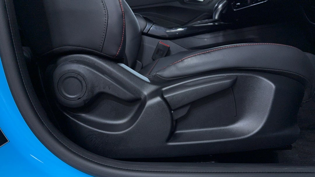 2024 MG Mg5 Vibe, Automatic, 20101 km, Drivers Side Adjustment Panel