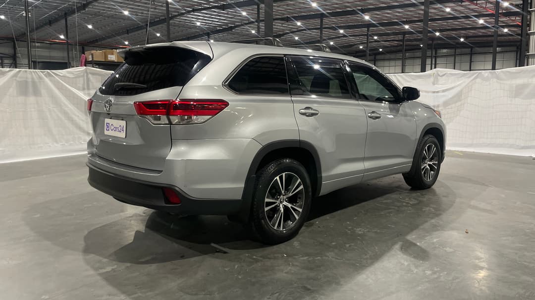 2017 Toyota Kluger Gx (4x2), Automatic, 138520 km, Right Back Diagonal (45- Degree) View
