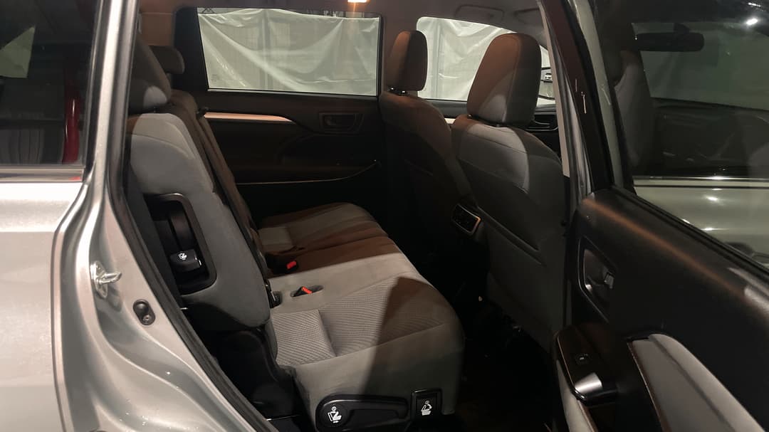 2017 Toyota Kluger Gx (4x2), Automatic, 138520 km, Right Side Rear Door Cabin View