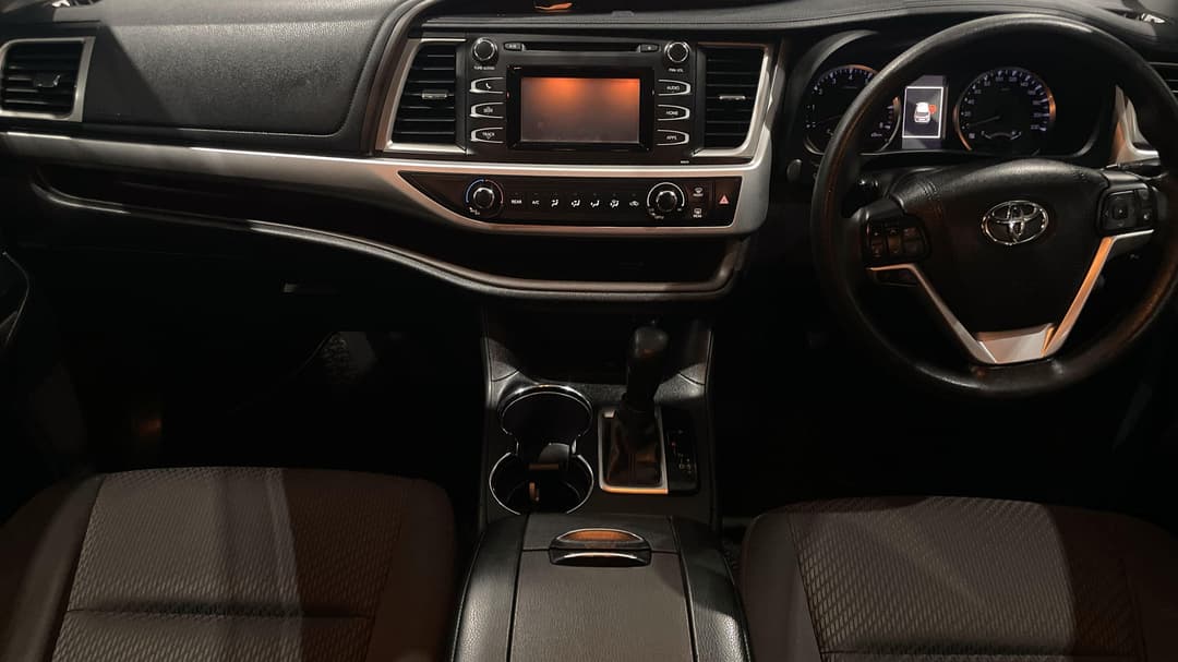 2017 Toyota Kluger Gx (4x2), Automatic, 138520 km, Center Console