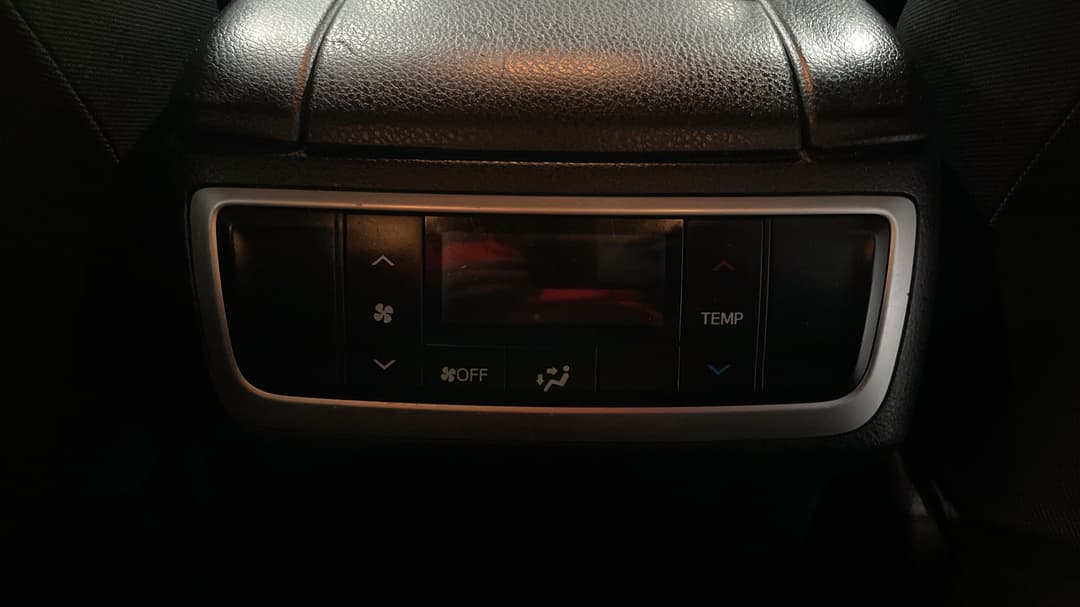 2017 Toyota Kluger Gx (4x2), Automatic, 138520 km, Rear A/C Vent