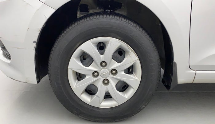 2015 Hyundai Elite i20 MAGNA 1.2, Petrol, Manual, 31,833 km, Left Front Wheel