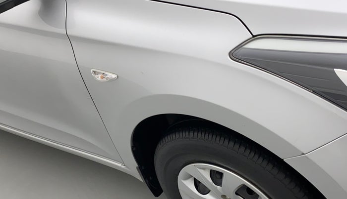 2015 Hyundai Elite i20 MAGNA 1.2, Petrol, Manual, 31,833 km, Right fender - Minor scratches