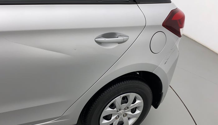 2015 Hyundai Elite i20 MAGNA 1.2, Petrol, Manual, 31,833 km, Left quarter panel - Slightly dented