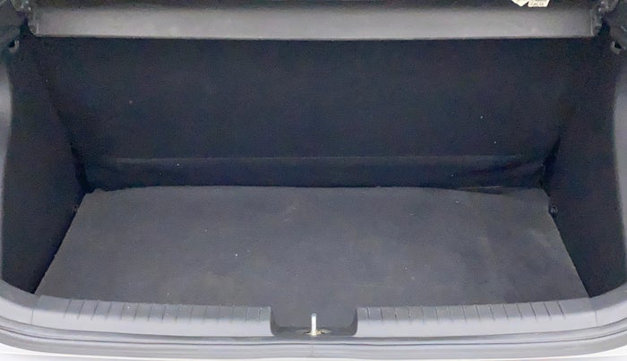 2015 Hyundai Elite i20 MAGNA 1.2, Petrol, Manual, 31,833 km, Boot Inside