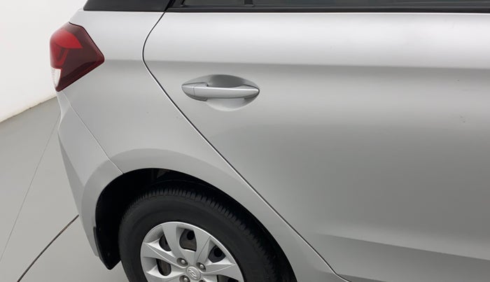 2015 Hyundai Elite i20 MAGNA 1.2, Petrol, Manual, 31,833 km, Right quarter panel - Minor scratches