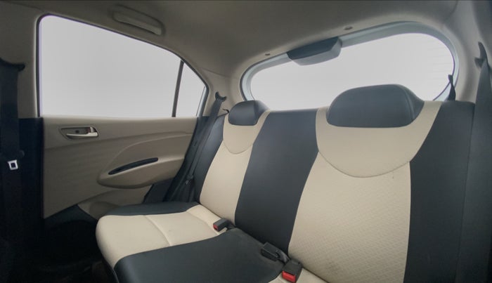 2018 Hyundai NEW SANTRO SPORTZ 1.1, Petrol, Manual, 35,897 km, Right Side Rear Door Cabin View