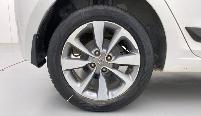 2015 Hyundai Elite i20 ASTA 1.2 (O), Petrol, Manual, 30,940 km, Right Rear Wheel