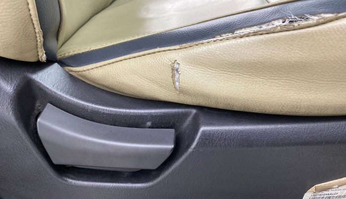 2015 Mahindra Scorpio S2, Diesel, Manual, 52,922 km, Driver Side Adjustment Panel