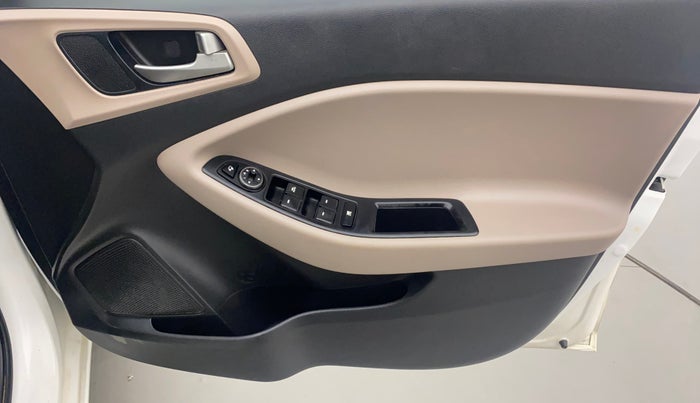 2019 Hyundai Elite i20 ASTA 1.2 (O), Petrol, Manual, 6,402 km, Driver Side Door Panels Control