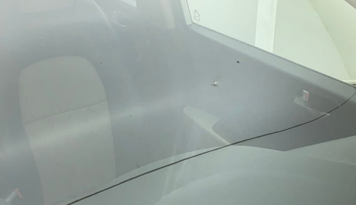 2015 Hyundai Xcent S (O) 1.2, Petrol, Manual, 87,042 km, Front windshield - Minor spot on windshield