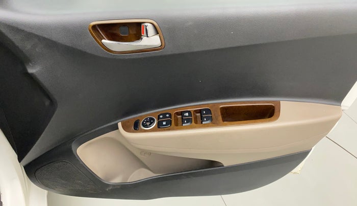 2015 Hyundai Xcent S (O) 1.2, Petrol, Manual, 87,042 km, Driver Side Door Panels Control