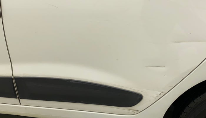 2015 Hyundai Xcent S (O) 1.2, Petrol, Manual, 87,042 km, Rear left door - Minor scratches