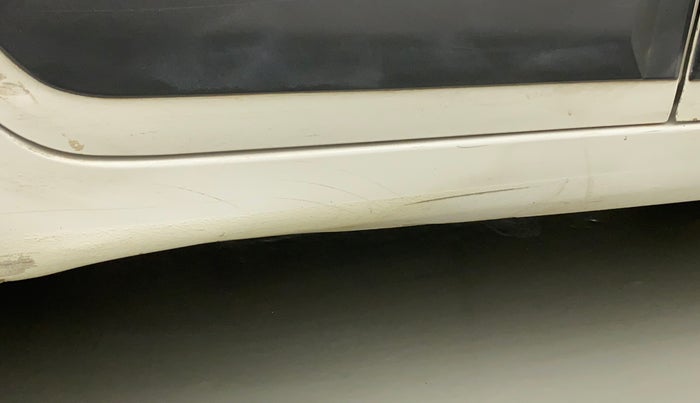 2015 Hyundai Xcent S (O) 1.2, Petrol, Manual, 87,042 km, Right running board - Minor scratches