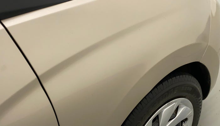 2018 Hyundai NEW SANTRO SPORTZ CNG, CNG, Manual, 1,25,956 km, Right fender - Slightly dented