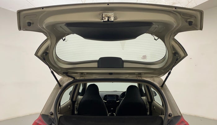 2018 Hyundai NEW SANTRO SPORTZ CNG, CNG, Manual, 1,25,956 km, Boot Door Open