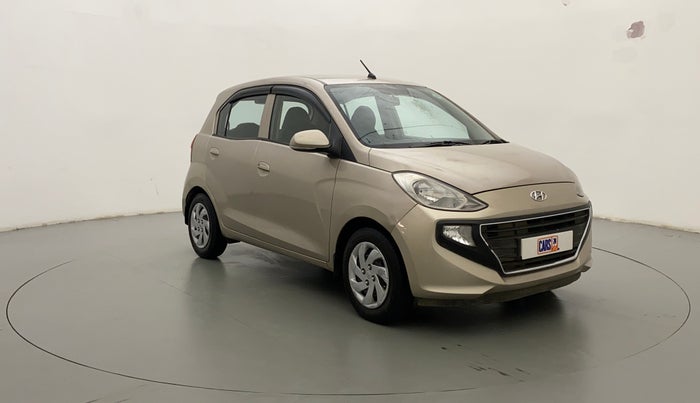 2018 Hyundai NEW SANTRO SPORTZ CNG, CNG, Manual, 1,25,956 km, Right Front Diagonal