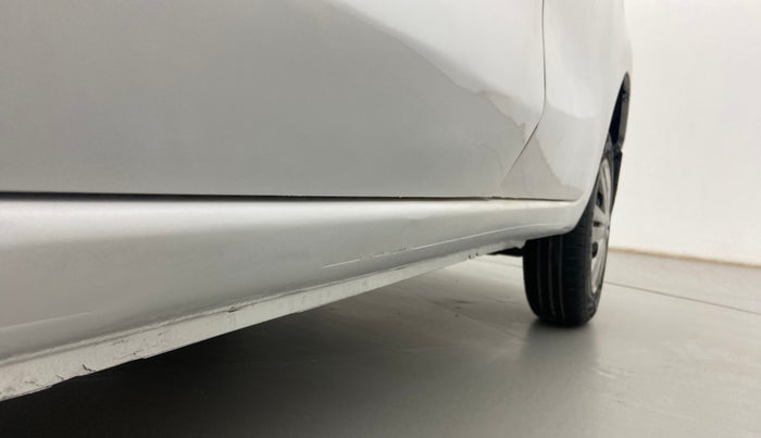 2014 Datsun Go T, Petrol, Manual, 39,307 km, Left running board - Slightly dented