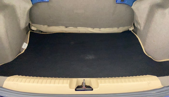 2015 Ford Figo Aspire 1.2 TREND PETROL, Petrol, Manual, 34,896 km, Boot Inside View