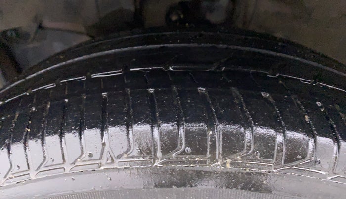 2017 Honda City V MT PETROL, Petrol, Manual, 74,169 km, Left Front Tyre Tread